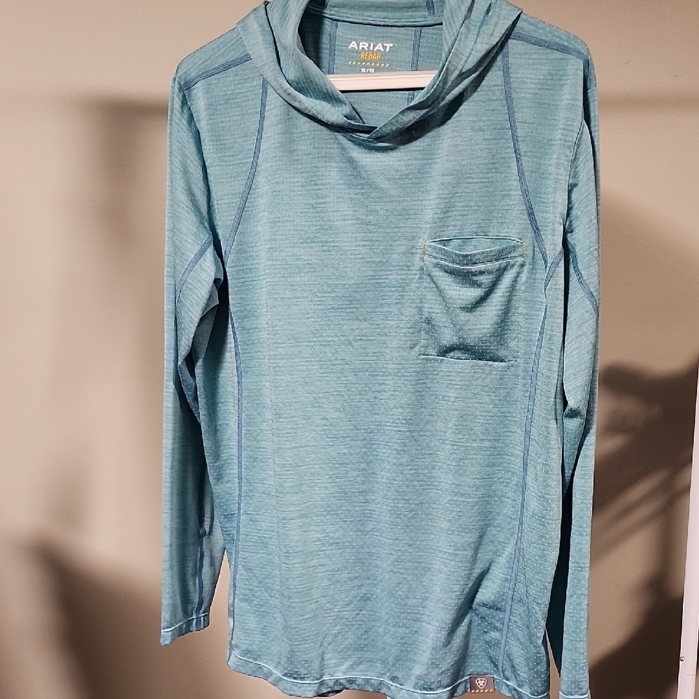 ⭐ Ariat Women's XL Blue Lightweight Hoodie Pullover Pocket Casual Performance
